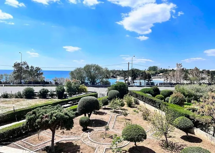 Lagonisi 2 Bedroom Luxury Apartment By The Sea!