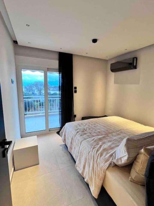 2 Bedroom Luxury By The Sea! Apartment Lagonisi