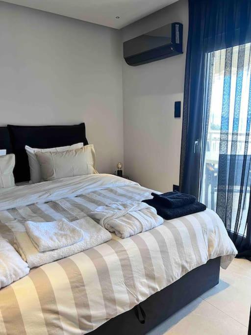 Apartment 2 Bedroom Luxury By The Sea! Lagonisi